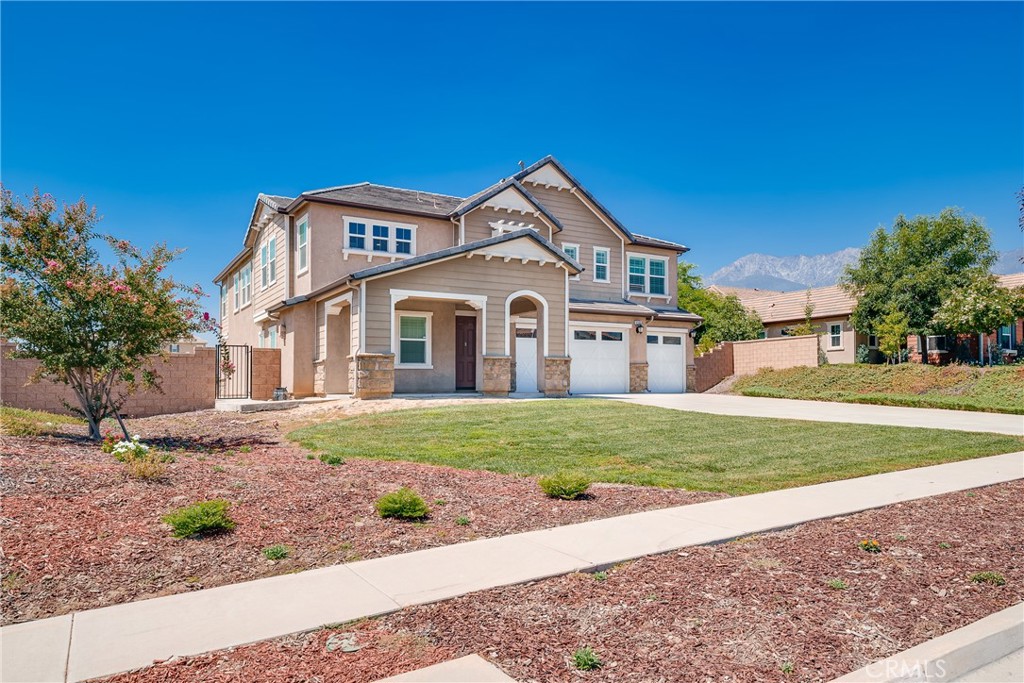 6346 Sloane Court Property Photo 4