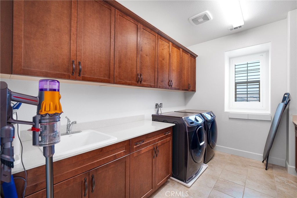 6346 Sloane Court Property Photo 17