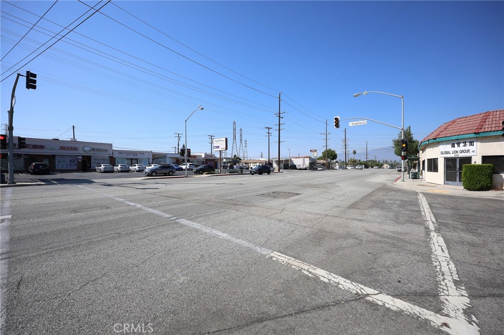 2404 San Gabriel Boulevard Property Photo 3