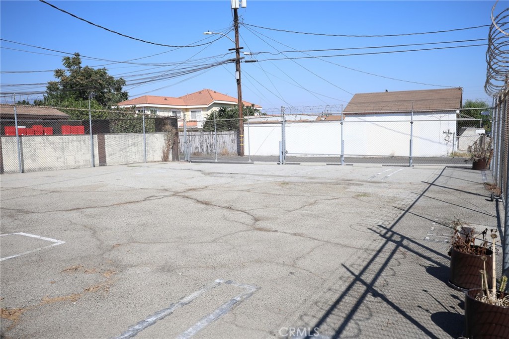 2404 San Gabriel Boulevard Property Photo 12
