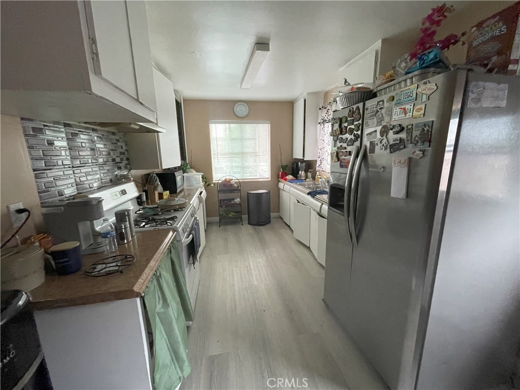 20518 Raymond Avenue Property Photo 4
