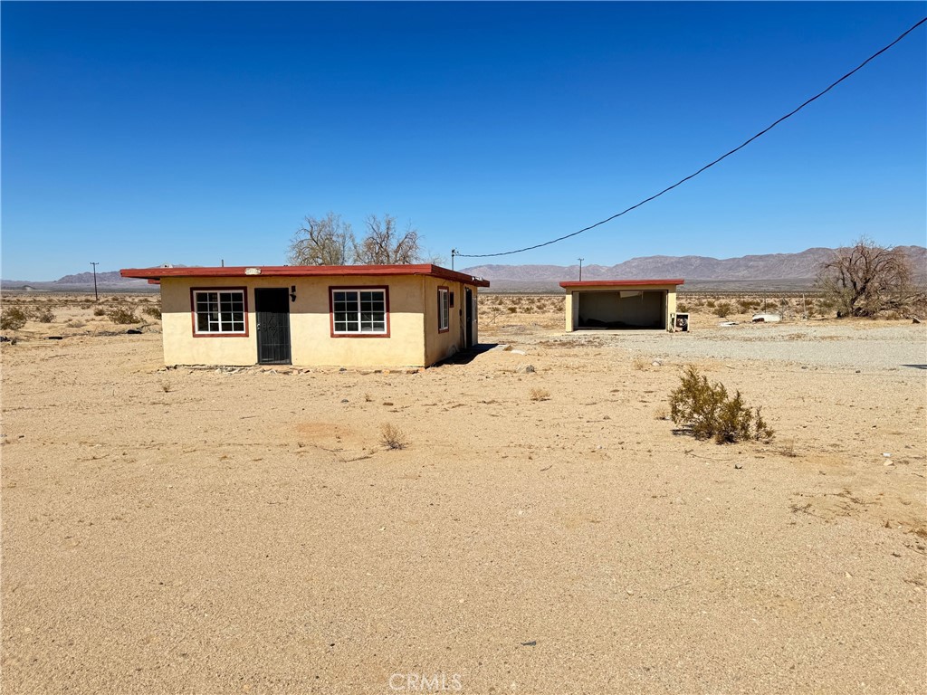 81118 Screech Owl Road Property Photo 1