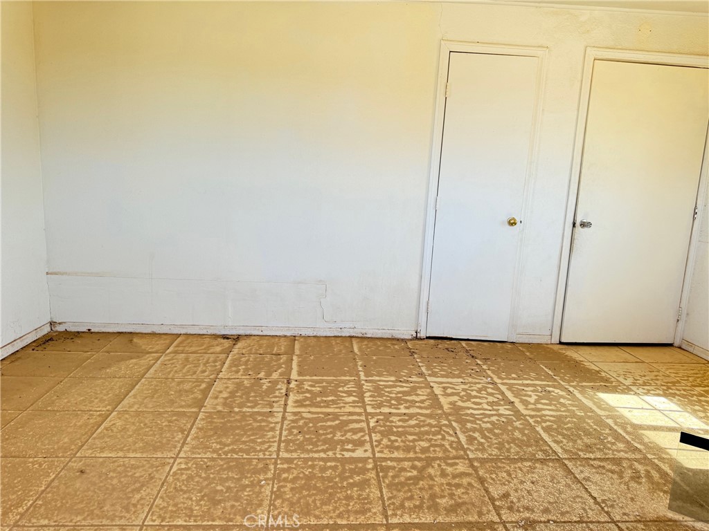 81118 Screech Owl Road Property Photo 4