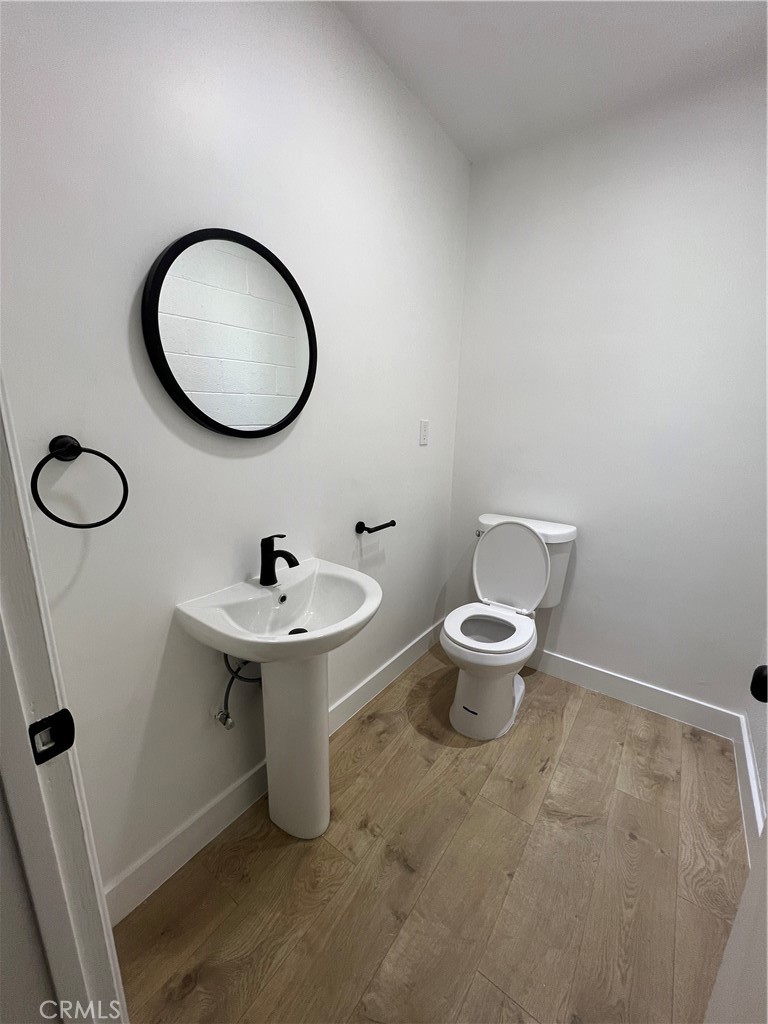8422 S San Pedro Street Property Photo 7
