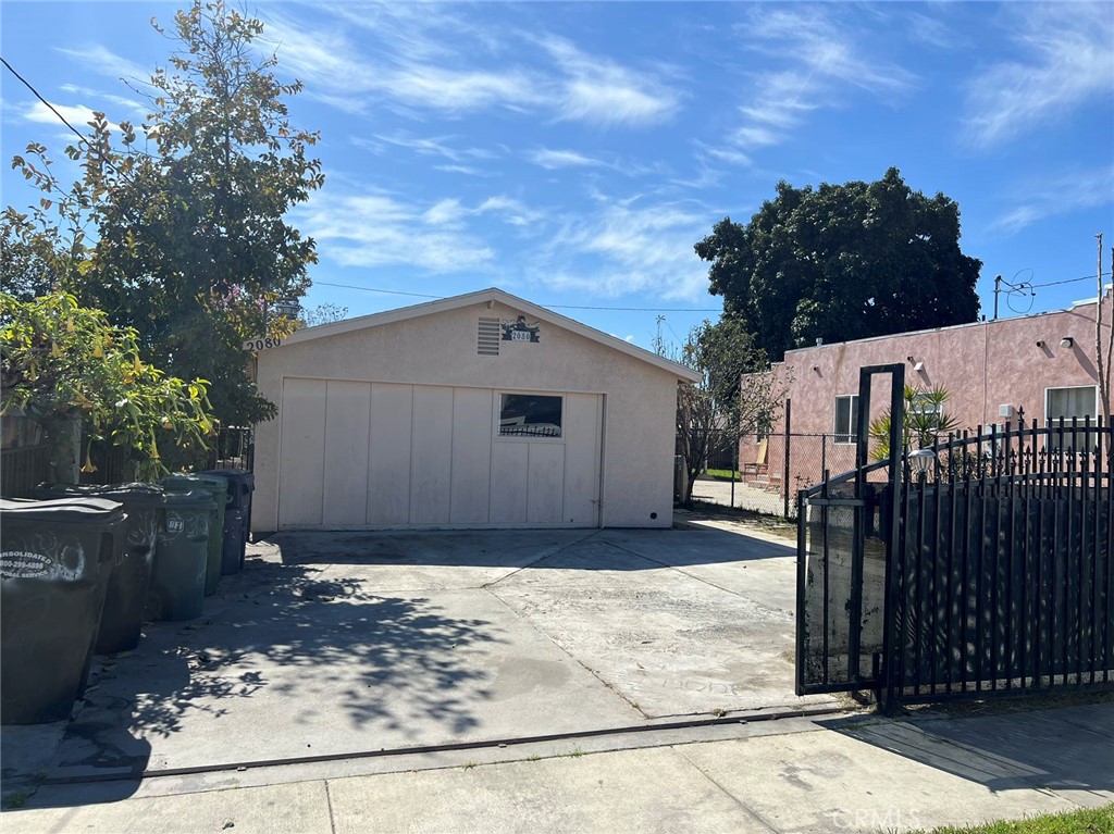 2080 E Oris St Property Photo
