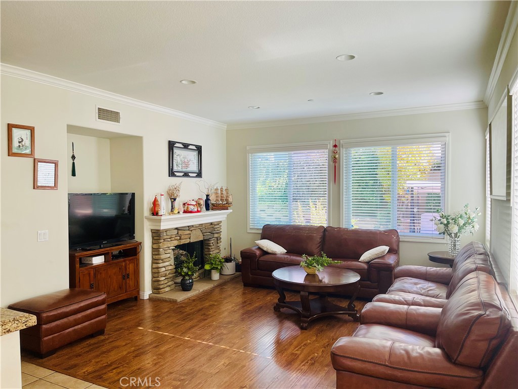 20 Silver Forest Court Property Photo 6