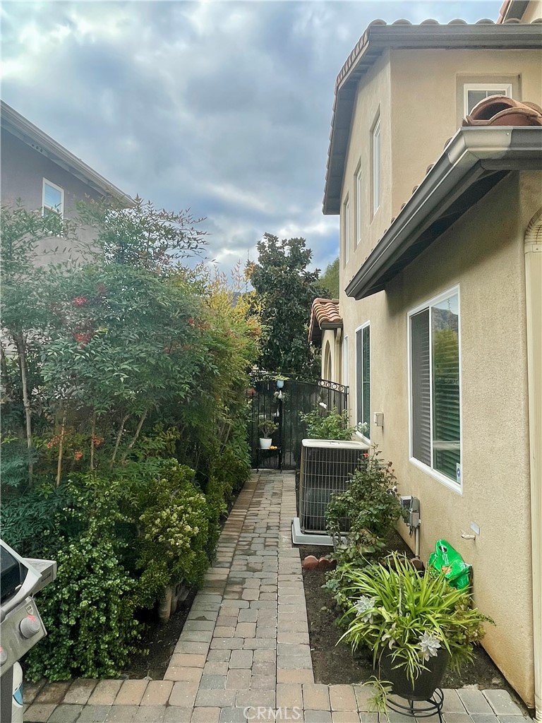 20 Silver Forest Court Property Photo 19