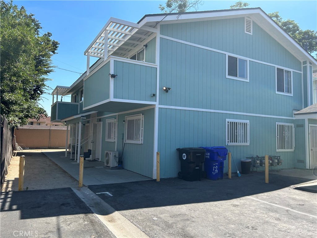 125 Magnolia Avenue A Property Photo 1
