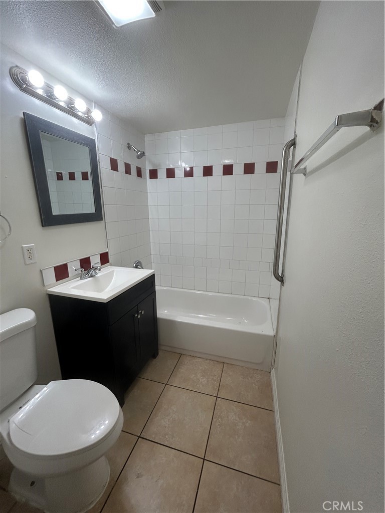 125 Magnolia Avenue A Property Photo 12
