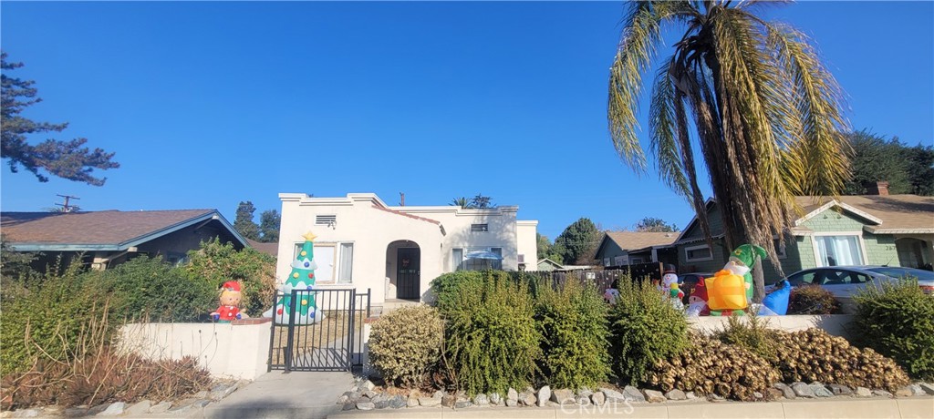 259 E Alvarado Street 2 Property Photo 3