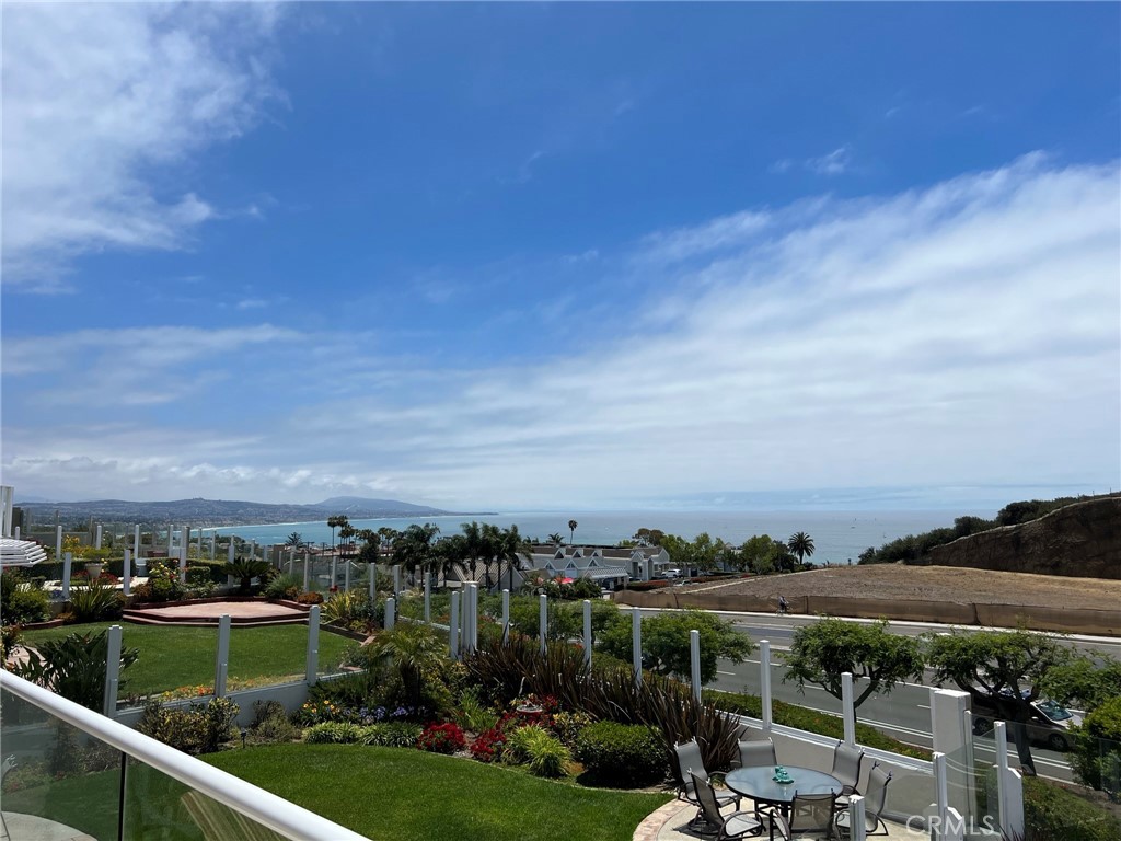 75 Palm Beach Court Property Photo 4