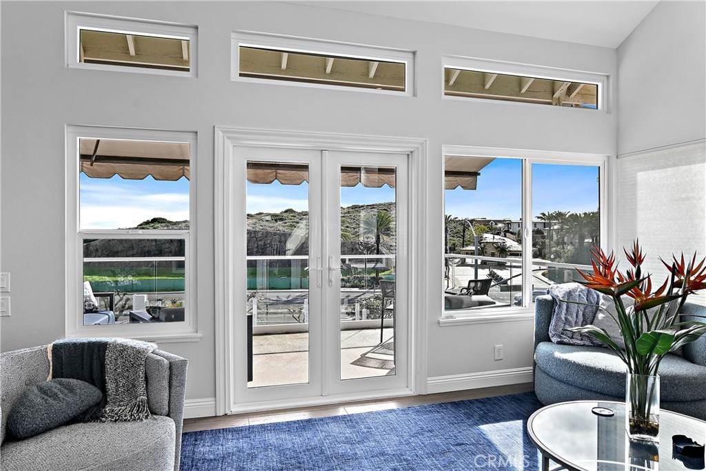 75 Palm Beach Court Property Photo 12
