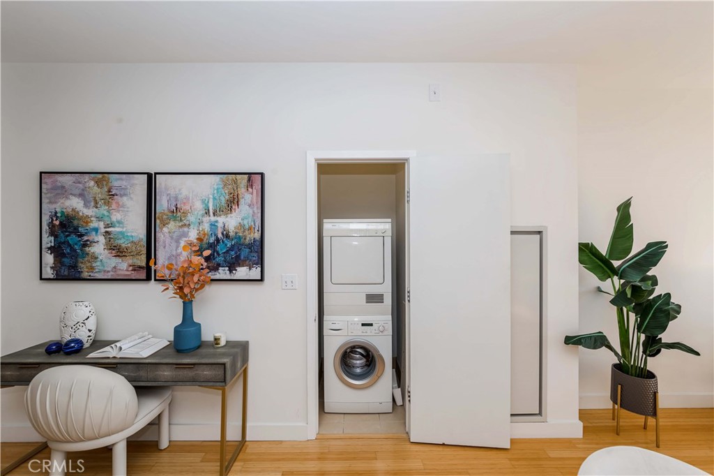 3810 Wilshire Boulevard 2010 Property Photo 17