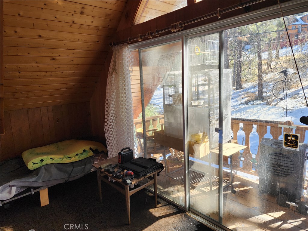 5464 Lone Pine Canyon Road Property Photo 10