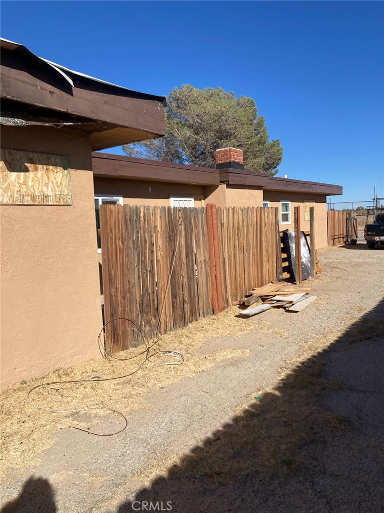 13171 Davenport Street Property Photo 4