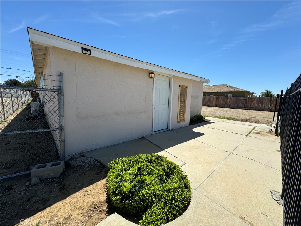 15628 K Street Property Photo 7