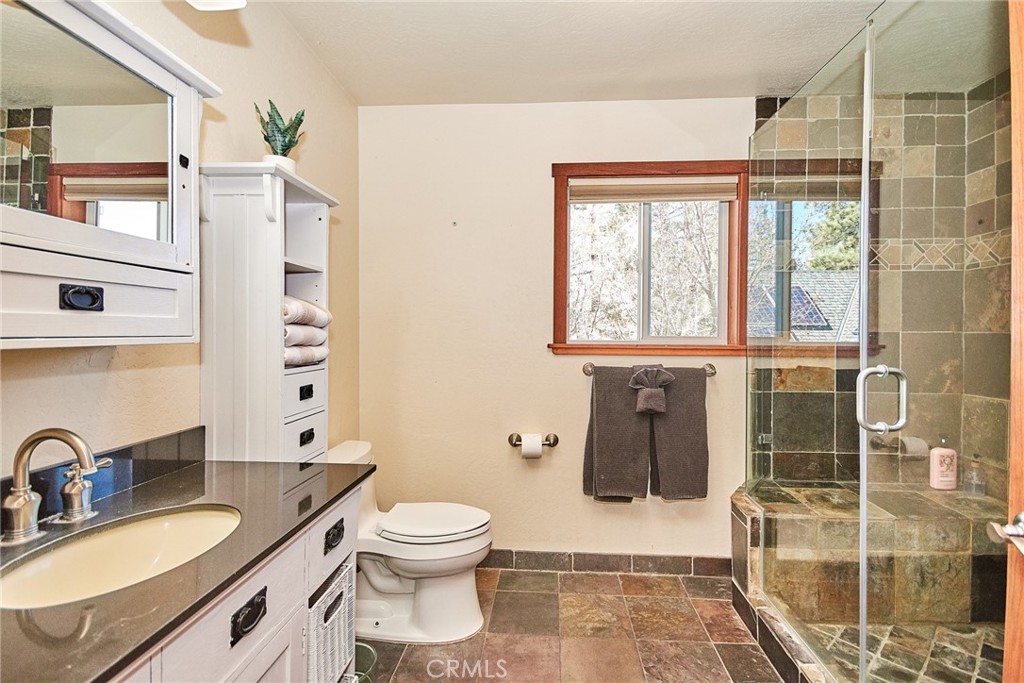 42639 Alta Vista Avenue Property Photo 23