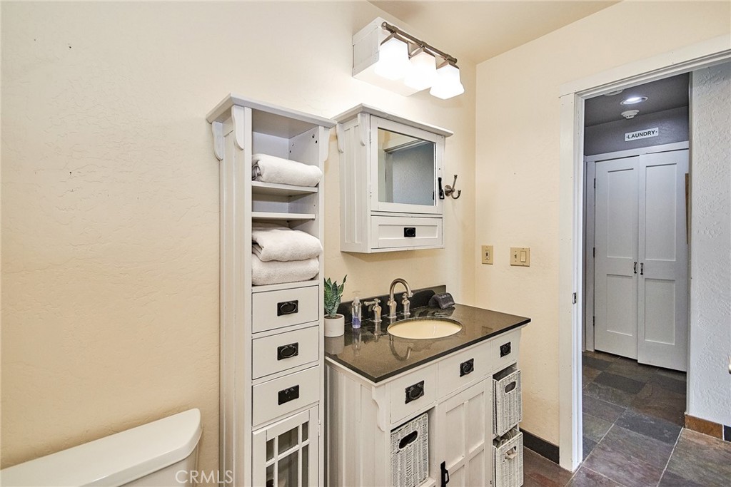 42639 Alta Vista Avenue Property Photo 34