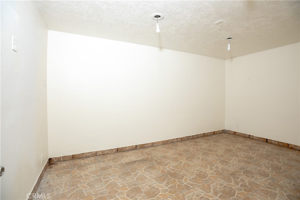 15623 Village Drive Property Photo 23