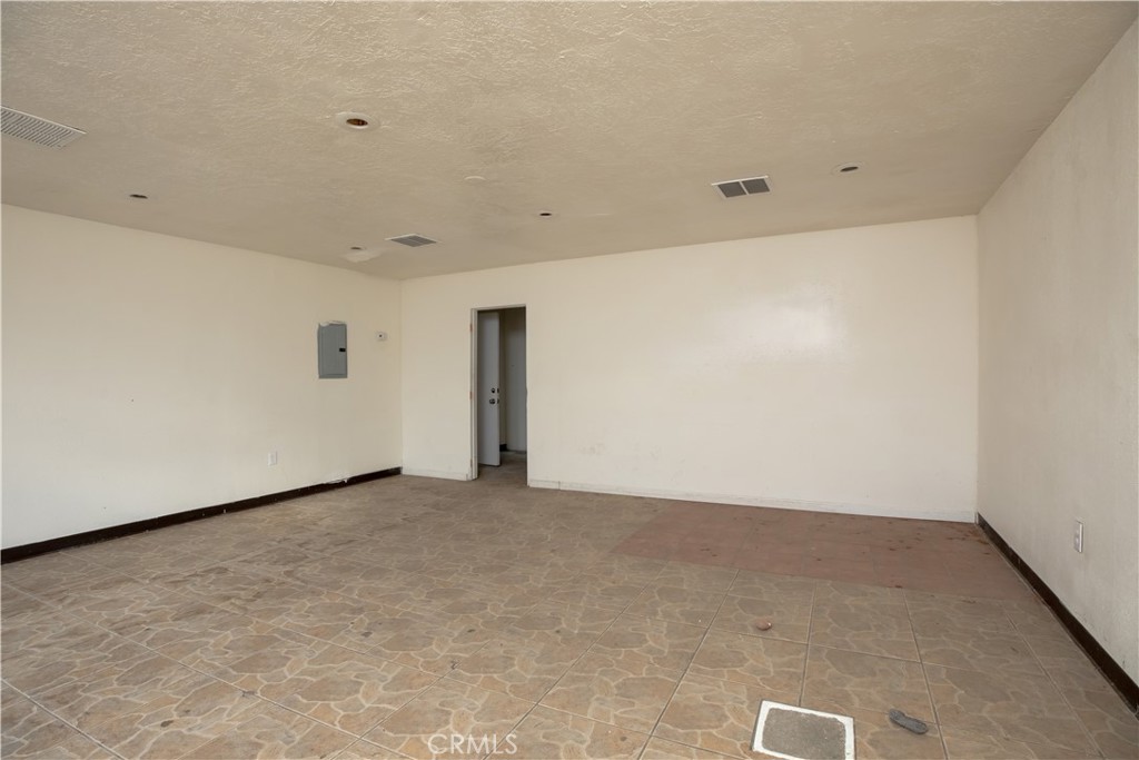 15623 Village Drive Property Photo 25