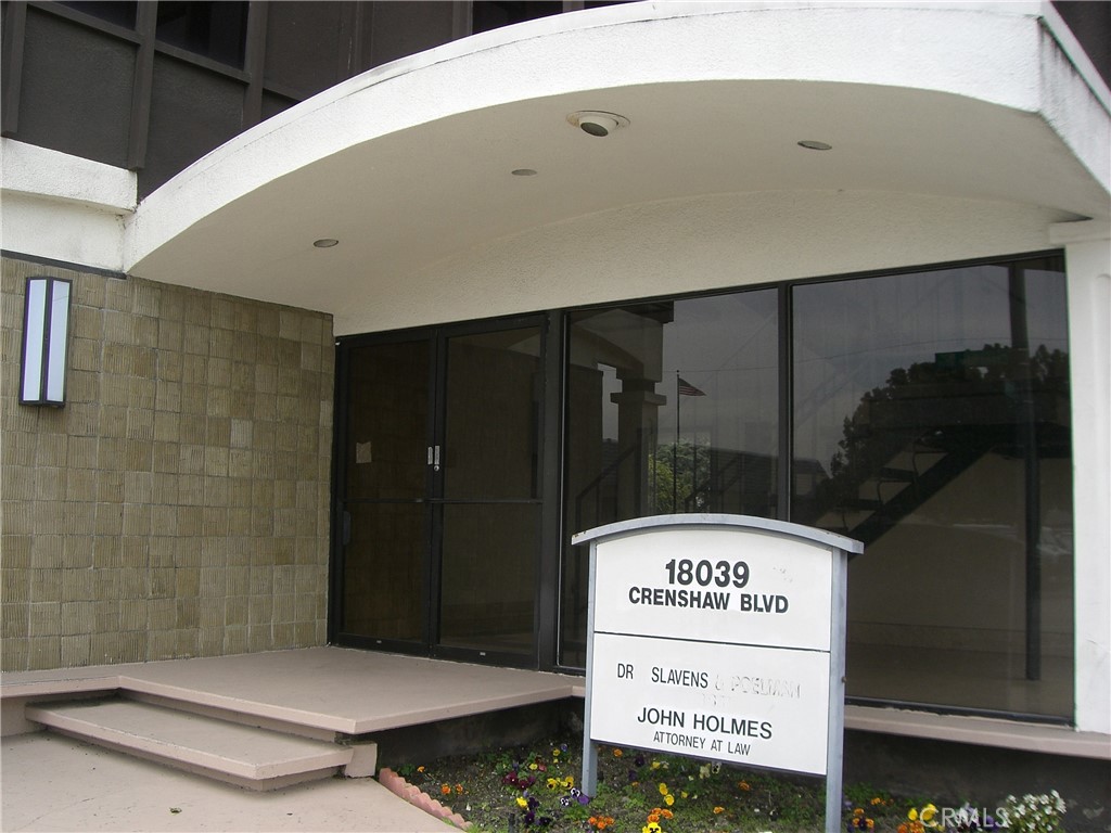 18039 Crenshaw Boulevard 306 Property Photo 3