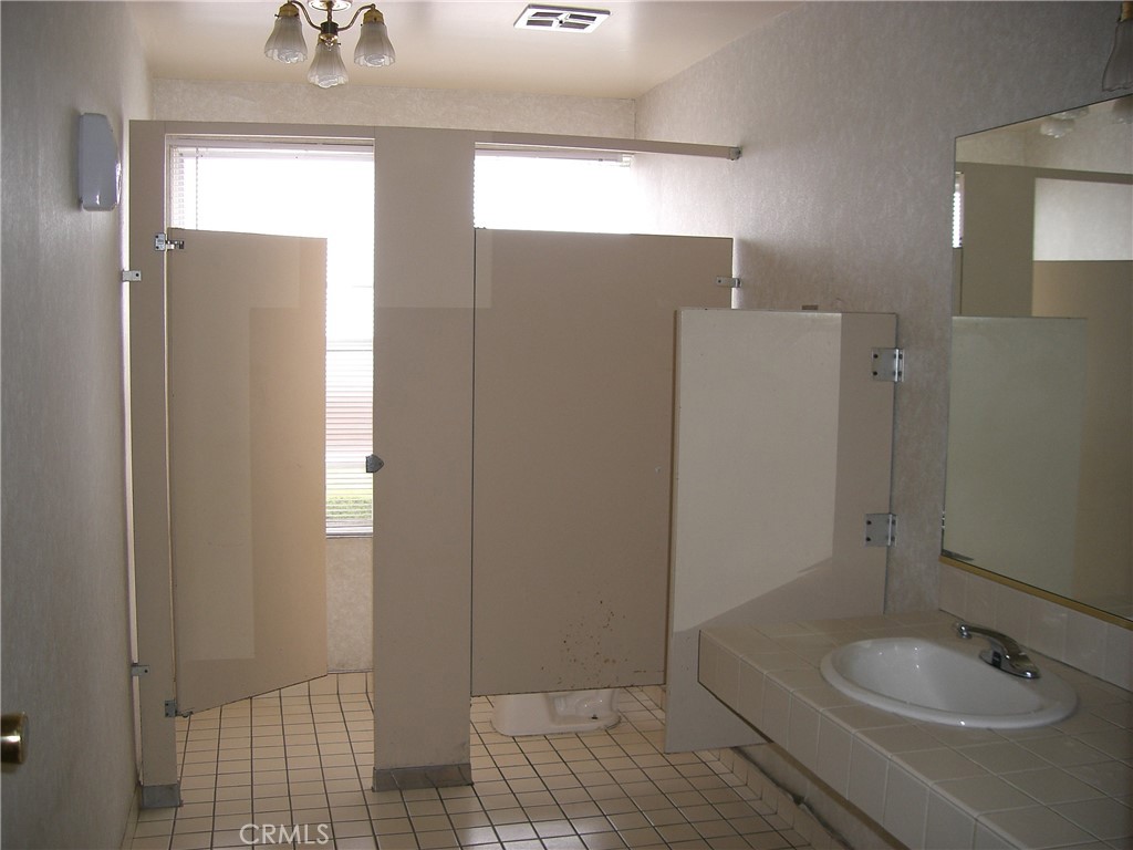 18039 Crenshaw Boulevard 306 Property Photo 5