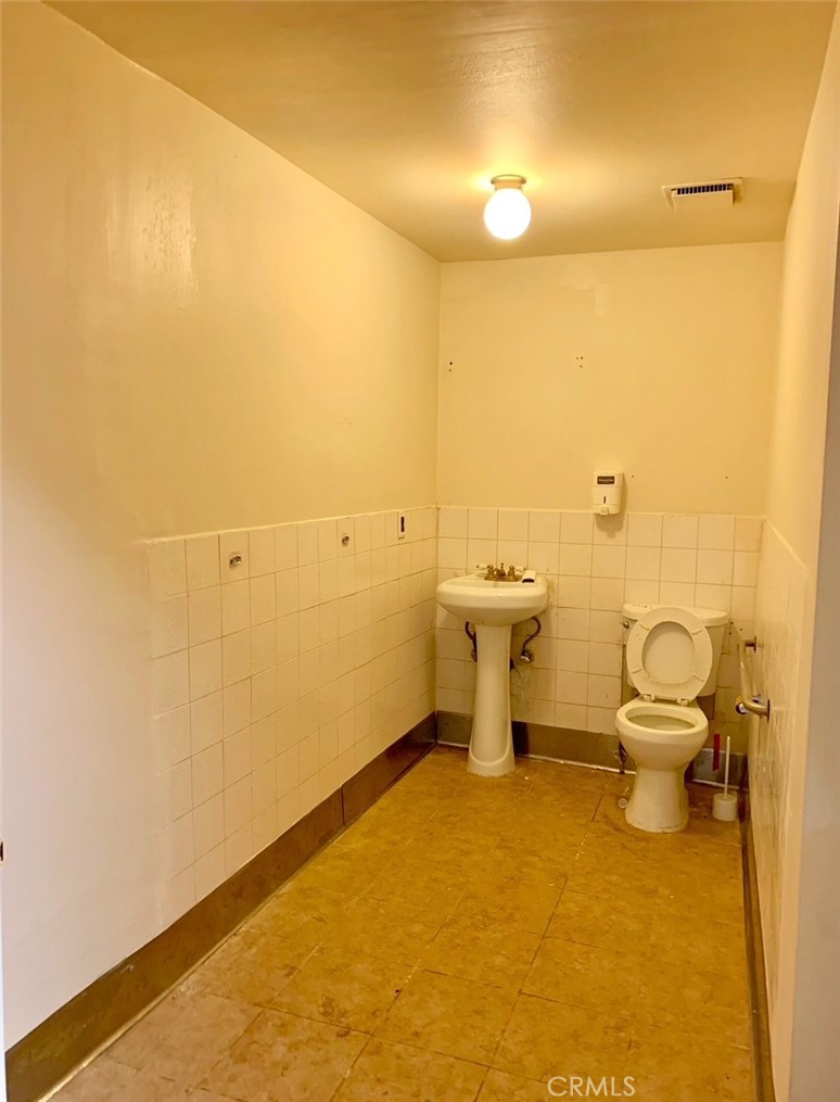 10335 Garvey Avenue Property Photo 13
