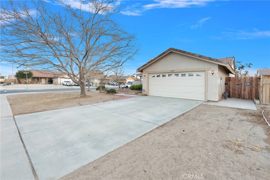 10863 Bonanza Road Property Photo 2