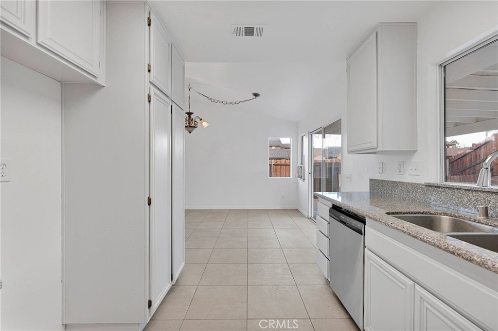 10863 Bonanza Road Property Photo 14