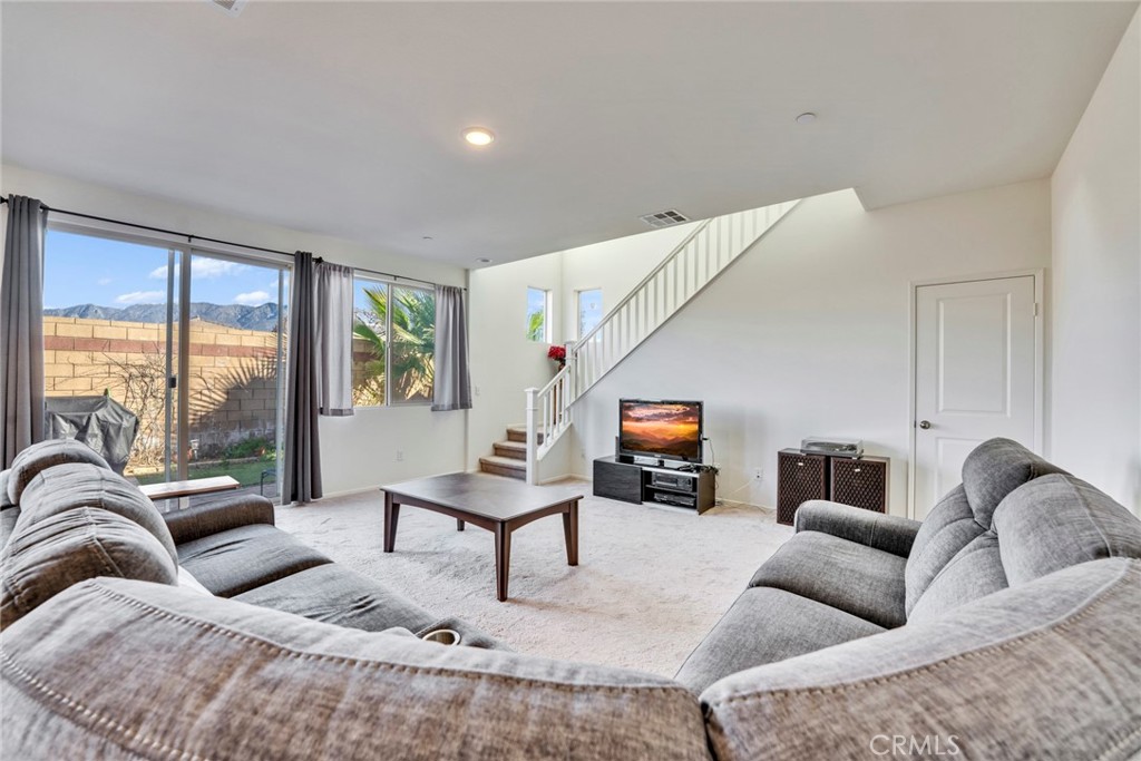 1404 Marble Way Property Photo 5