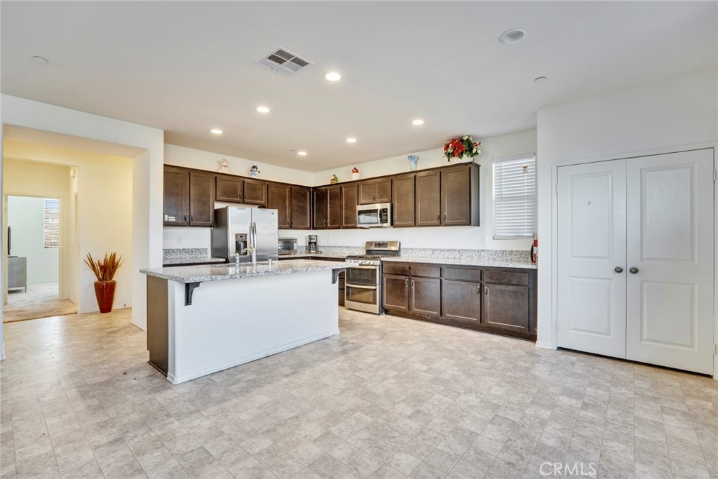 1404 Marble Way Property Photo 7