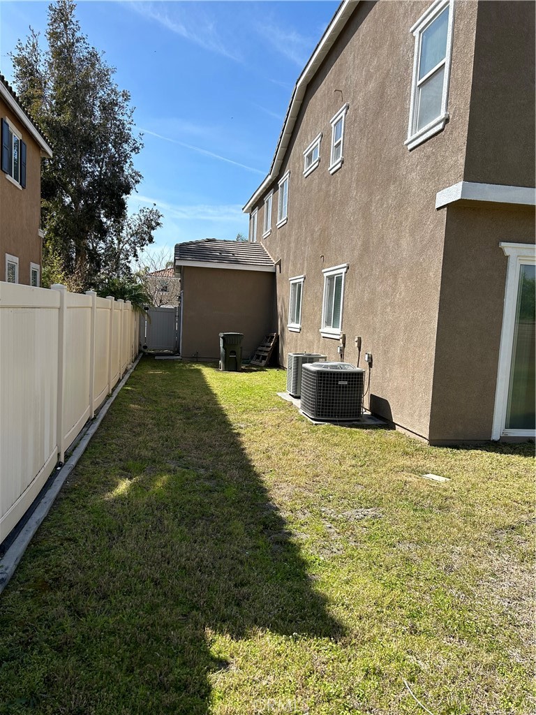 1594 Margit Street Property Photo 4