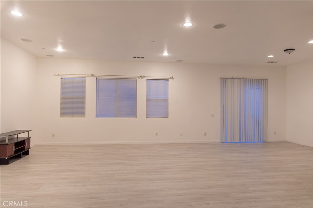 1594 Margit Street Property Photo 10