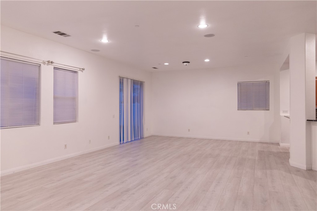 1594 Margit Street Property Photo 11