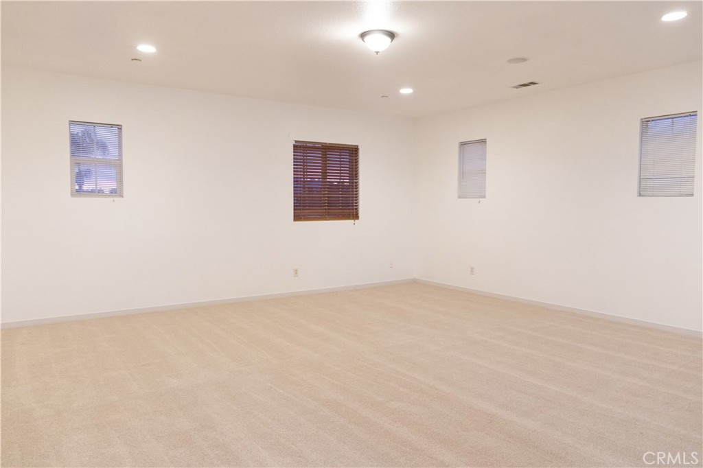 1594 Margit Street Property Photo 32