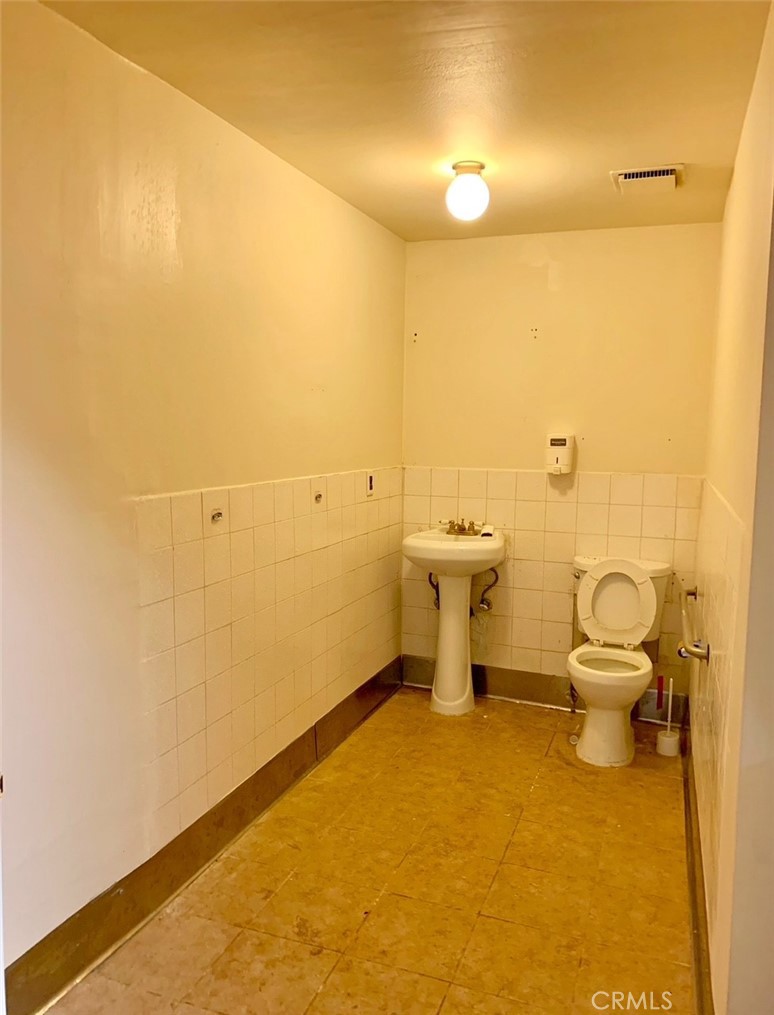 10335 Garvey Avenue Property Photo 12