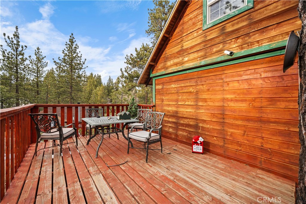831 Crescent Lane Property Photo 4