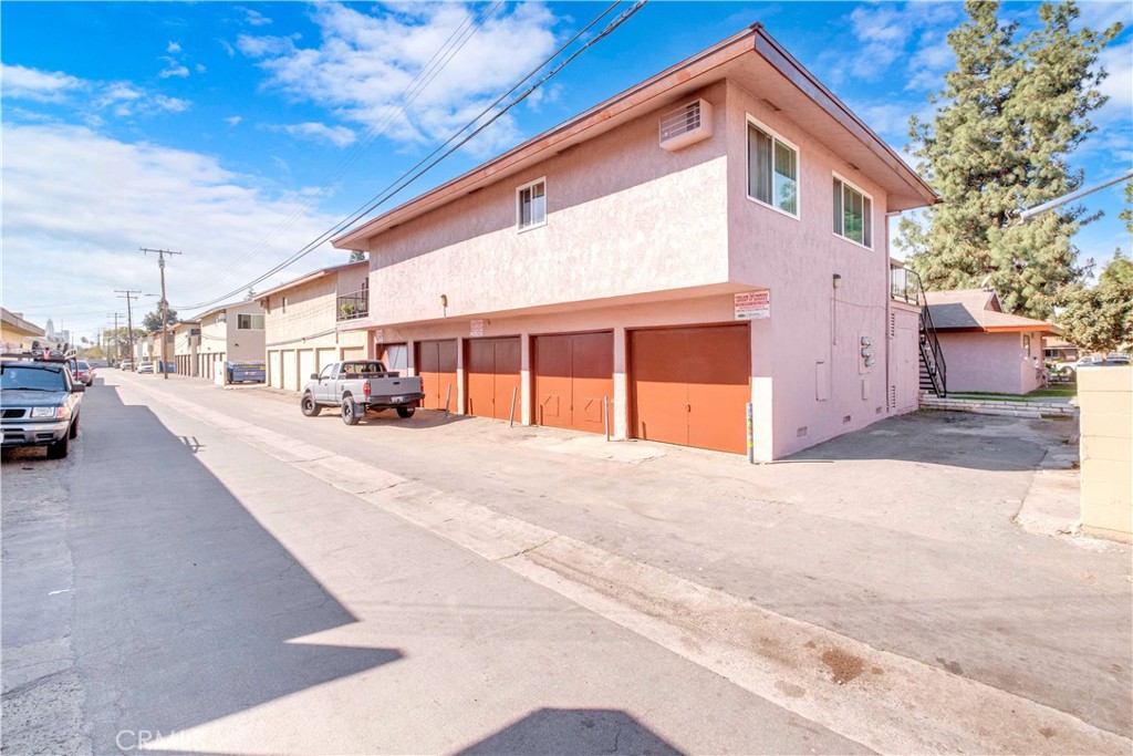 2044 S Nautical Street Property Photo 13
