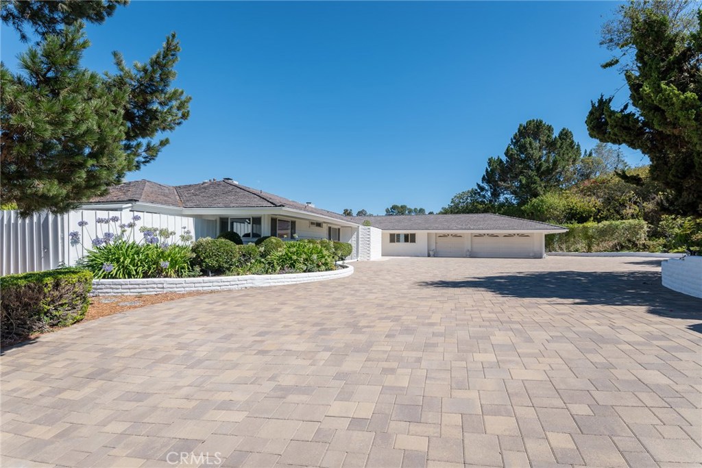 11 Buggy Whip Drive Property Photo