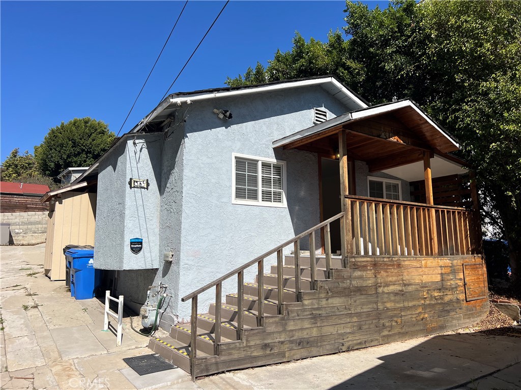 4565 Lexington Avenue Property Photo