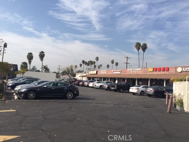 1145 E Las Tunas Drive Property Photo
