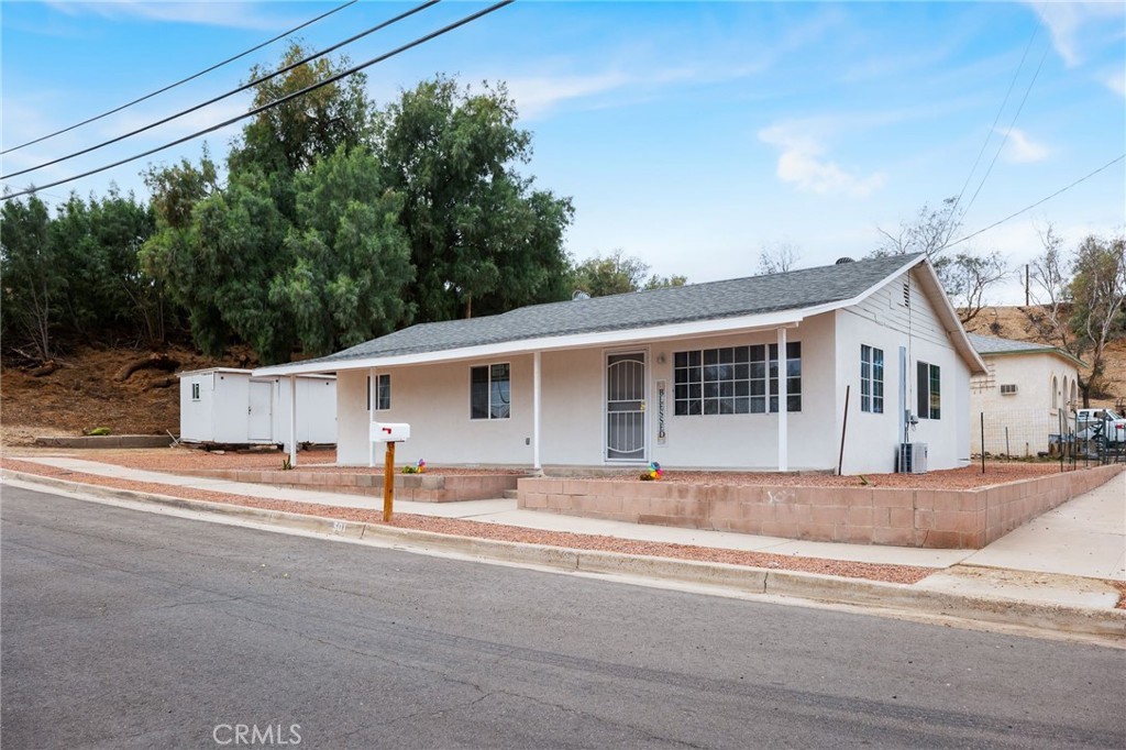 501 B Street Property Photo