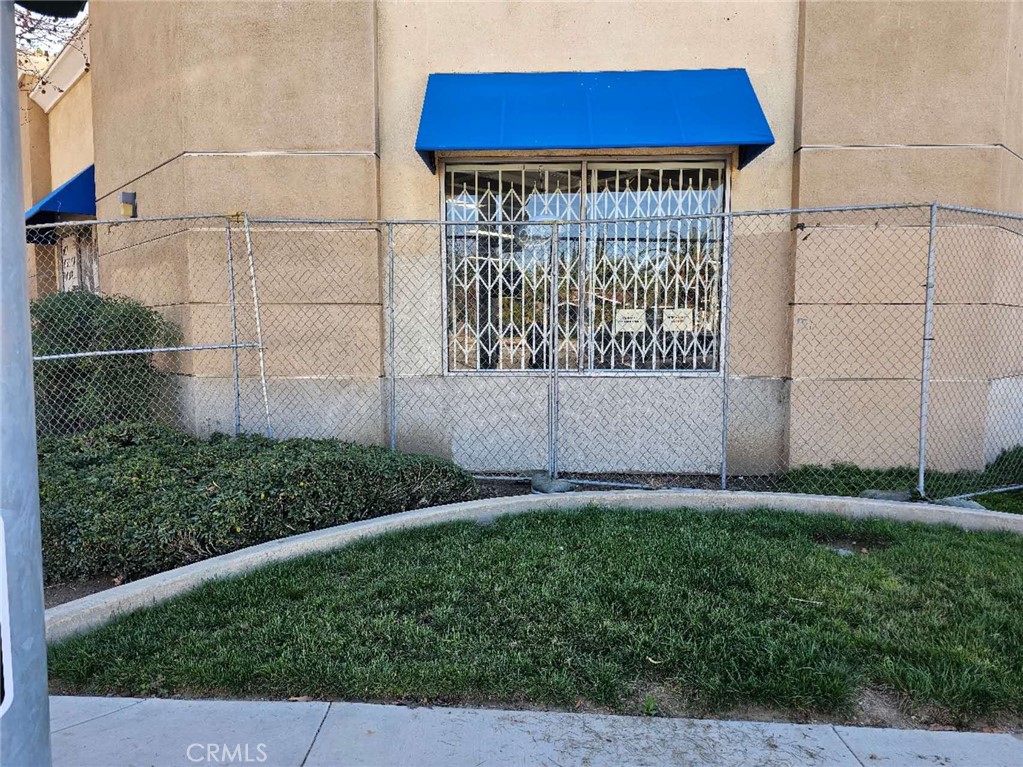 1700 S Garey Avenue Property Photo 17