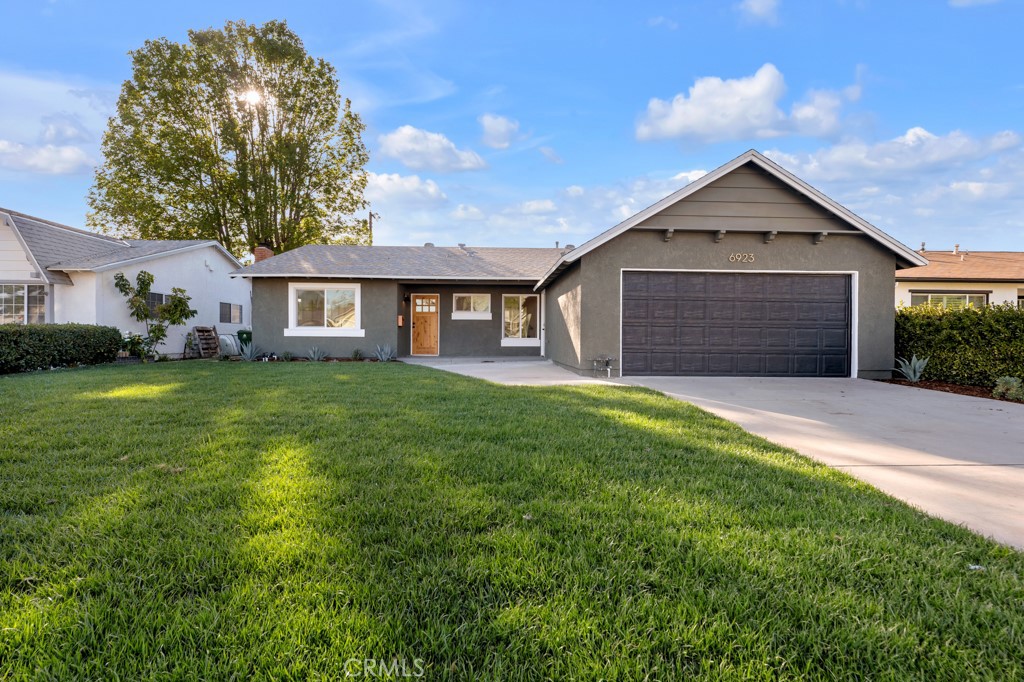 6923 Sedan Avenue Property Photo