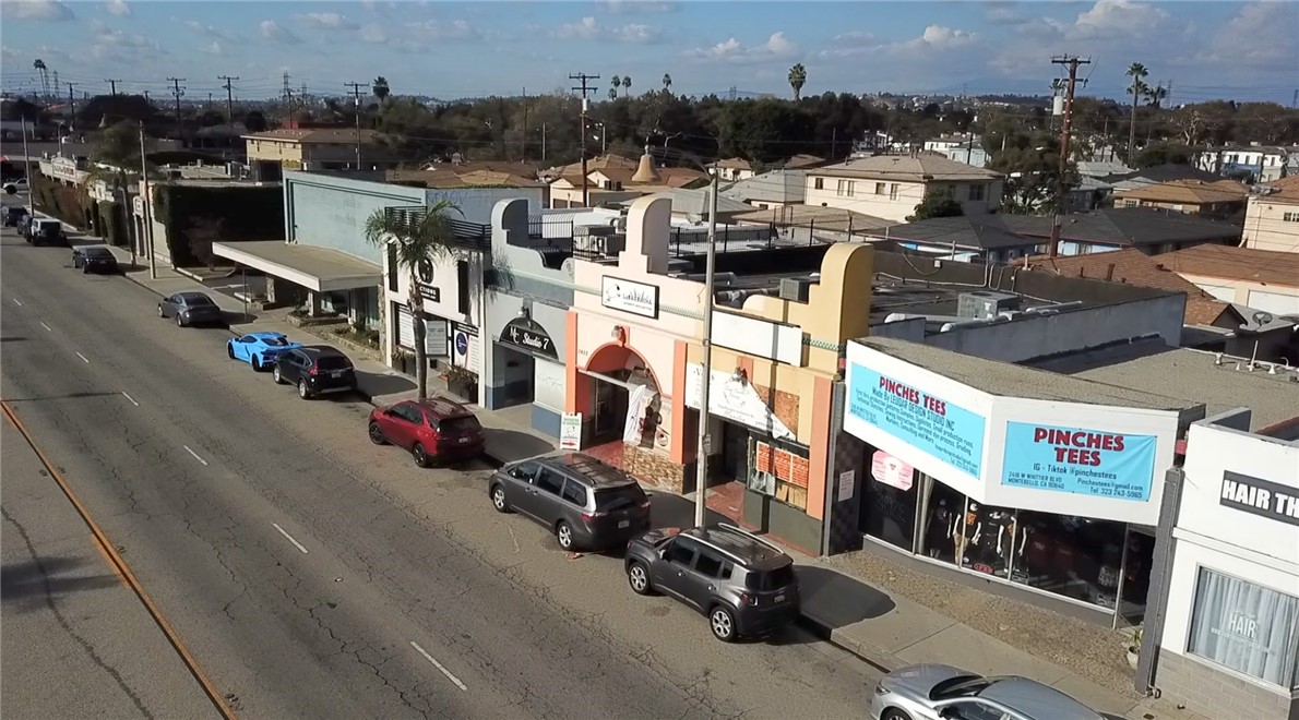 2422 W Whittier Boulevard Property Photo 3