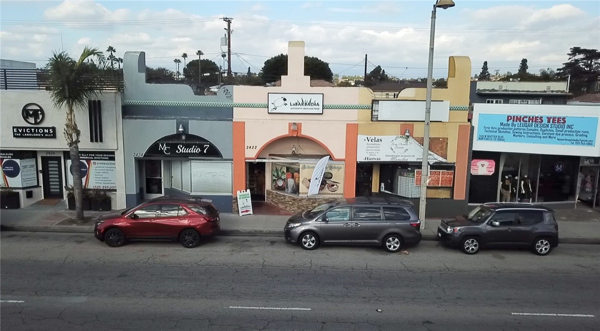 2422 W Whittier Boulevard Property Photo 9