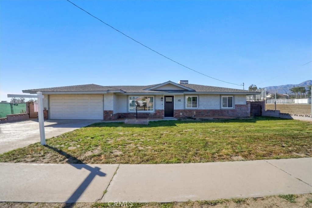 9444 Oleander Avenue Property Photo