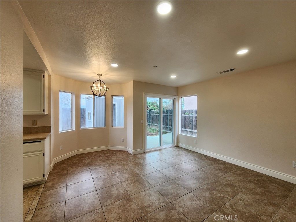 12058 Maple Leaf Lane Property Photo 10