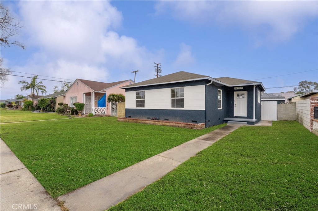 10930 Hayford Street Property Photo
