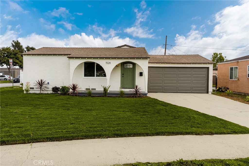 1528 E 126th Street Property Photo